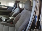  Volvo  XC 40 VOLVO XC40 / 2017 / 5P / SUV T2 MOMENTUM PRO #11