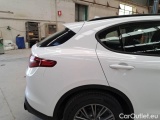  Alfa Romeo   STELVIO ALFA ROMEO / 2017 / 5P / SUV 2.2 TD 160 CV SUPER BUSINESS AT8 RWD #52