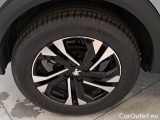  Peugeot  2008 PEUGEOT  / 2019 / 5P / CROSSOVER BLUEHDI 130 EAT8 ALLURE S/S AUT. #18