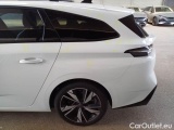  Peugeot  308 PEUGEOT  SW / 2021 / 5P / STATION WAGON SW ALLURE BLUEHDI 130 EAT8 SeS AUT. #111