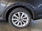  Volkswagen  Passat VOLKSWAGEN  / 2019 / 5P / STATION WAGON VAR. 2.0TDI SCR EVO 110KW BUSINESS DSG #79