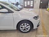  Volkswagen  Polo VOLKSWAGEN  / 2021 / 5P / BERLINA 1.0 TSI STYLE #32