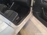  Volkswagen  Polo VOLKSWAGEN  / 2021 / 5P / BERLINA 1.0 TSI STYLE #104