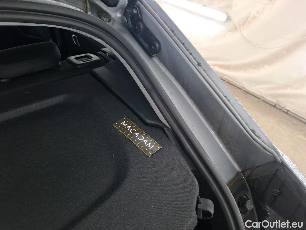  Bmw  Serie 1 BMW Série 1  2019  5P Berline 116i DKG7 Business Design #24