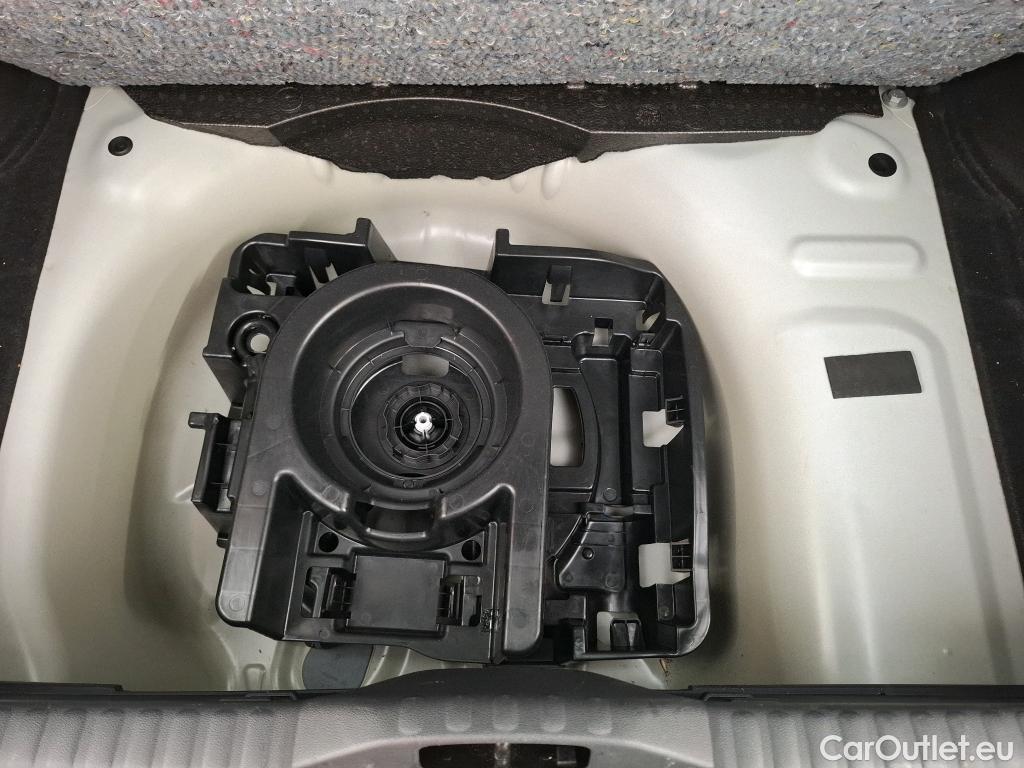  Citroen  C3 CITROEN  / 2016 / 5P / Berline PureTech 82 S&S BVM Feel Business #6