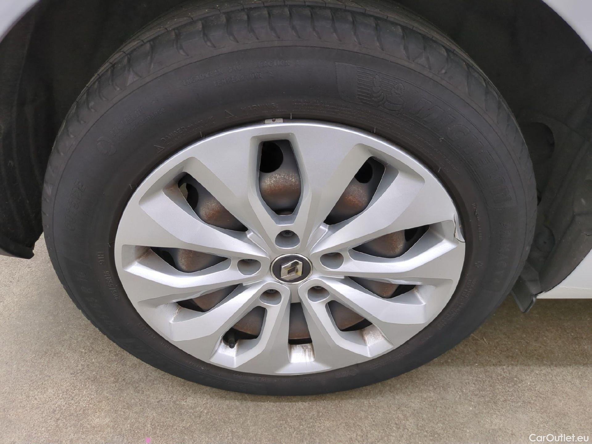  Renault  Megane  IV Berline 5pt. Société Air Nav 1.5 dCi 90CV BVM6 E6 #18