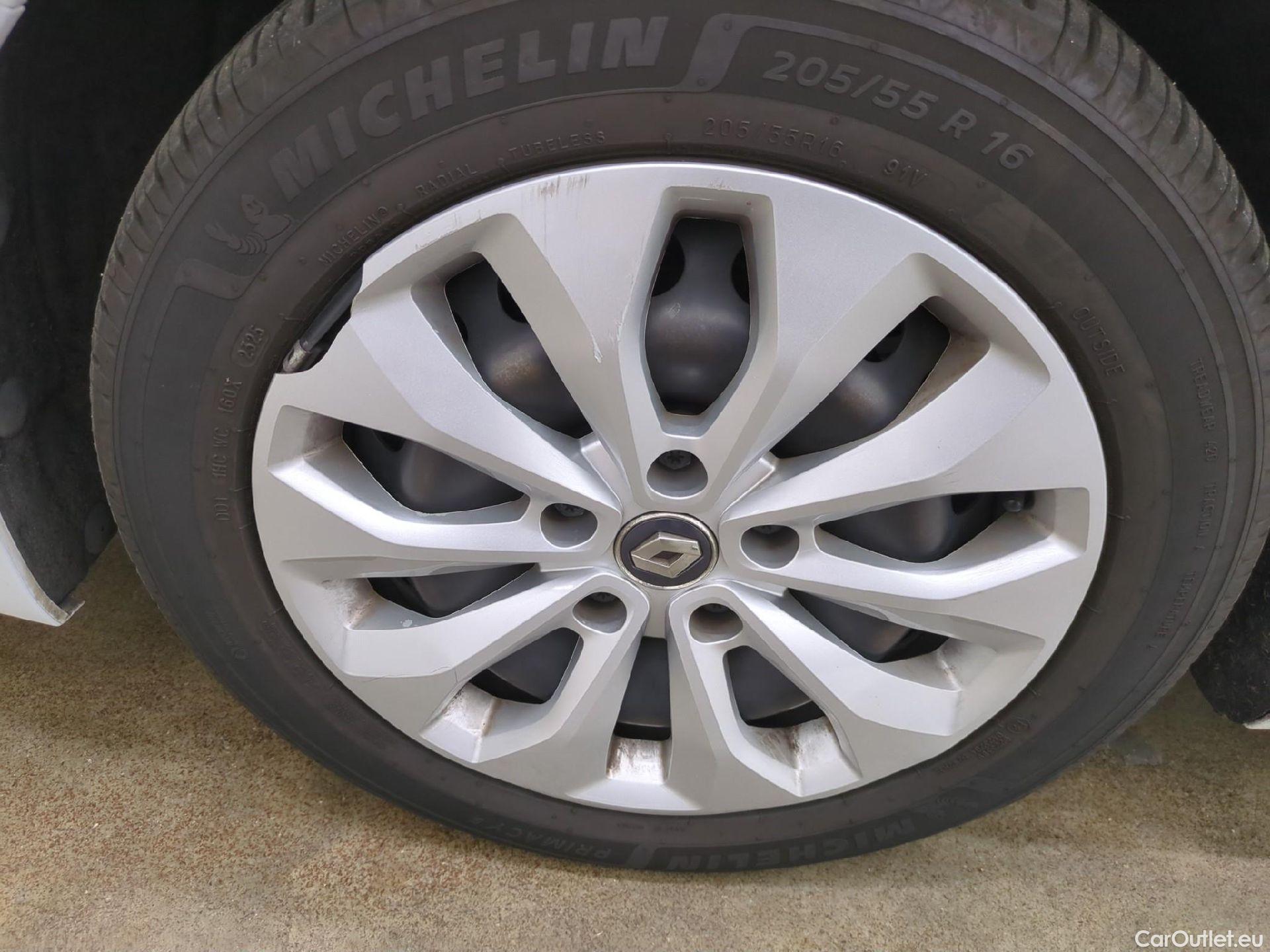  Renault  Megane  IV Berline 5pt. Société Air Nav 1.5 dCi 90CV BVM6 E6 #16