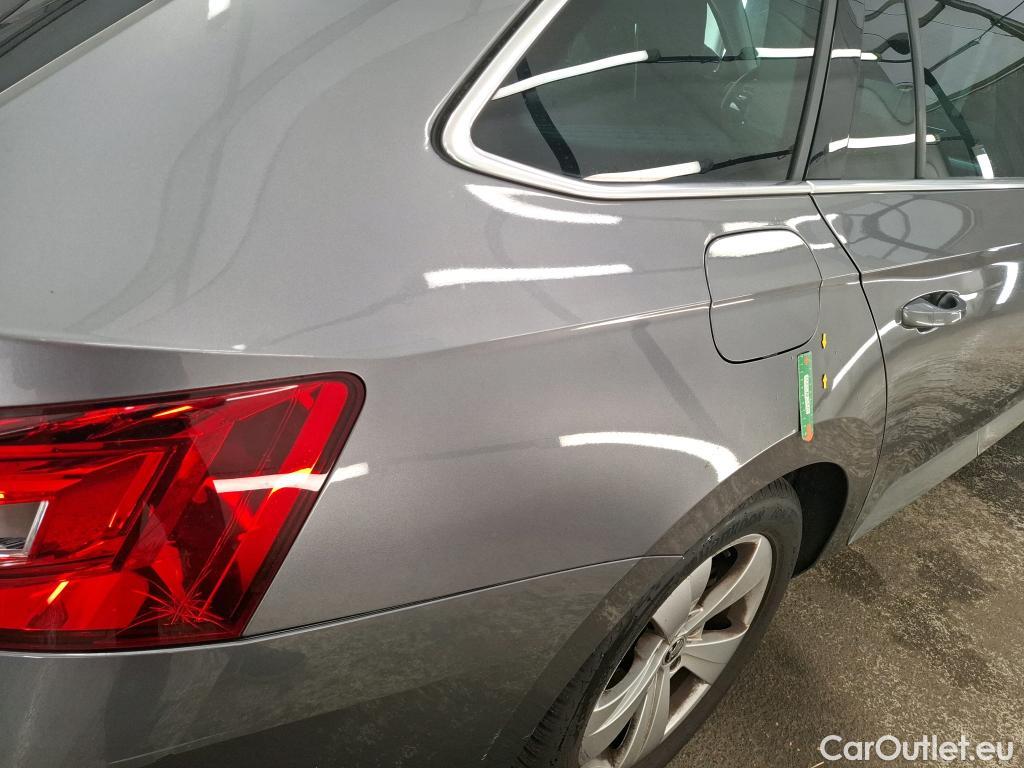  Skoda  Superb  Break Business 2.0 TDI 150CV BVA7 E6d #17