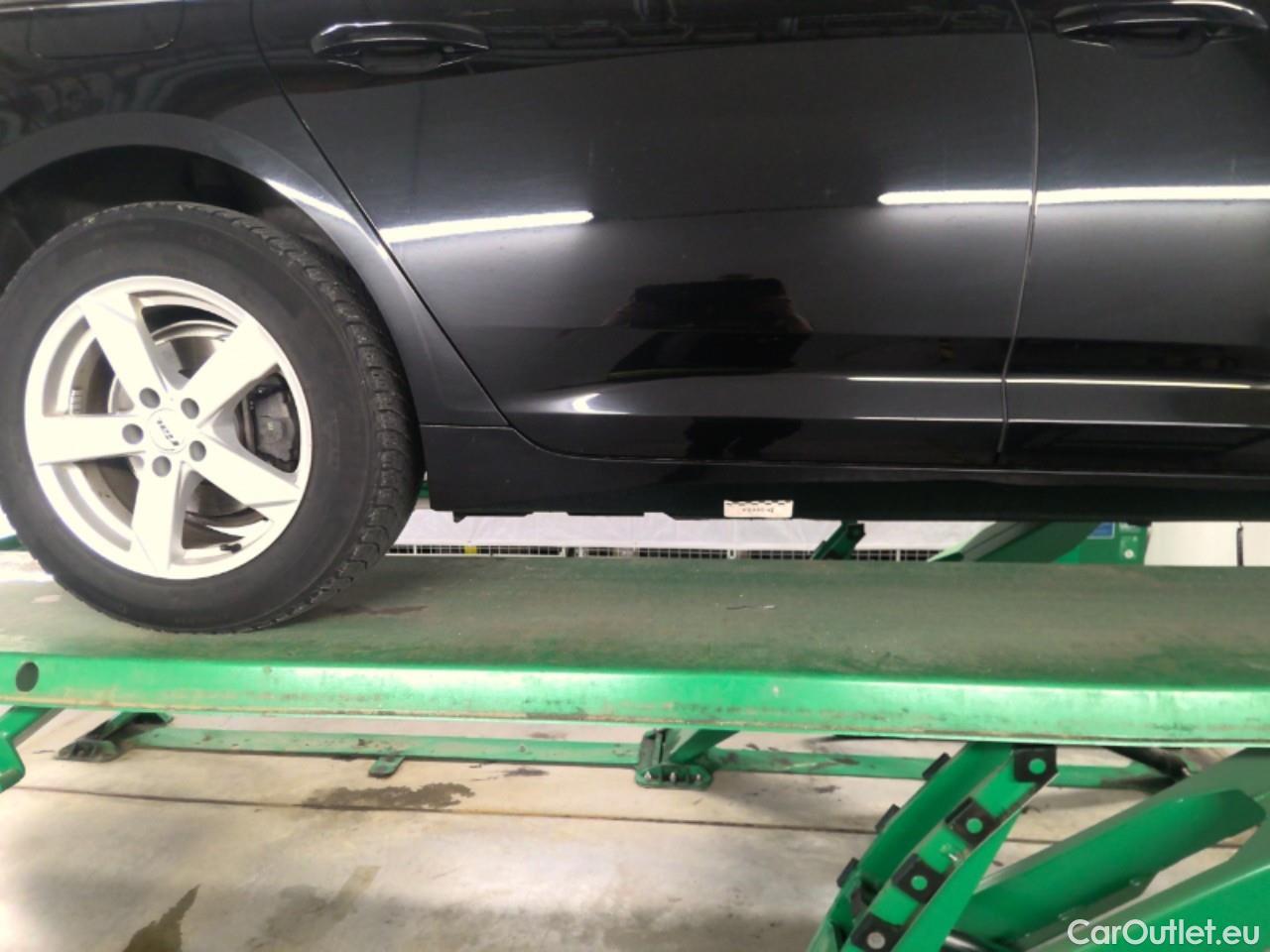  Audi  A6  Av.40 TDI quat.PL Sport Aut #5