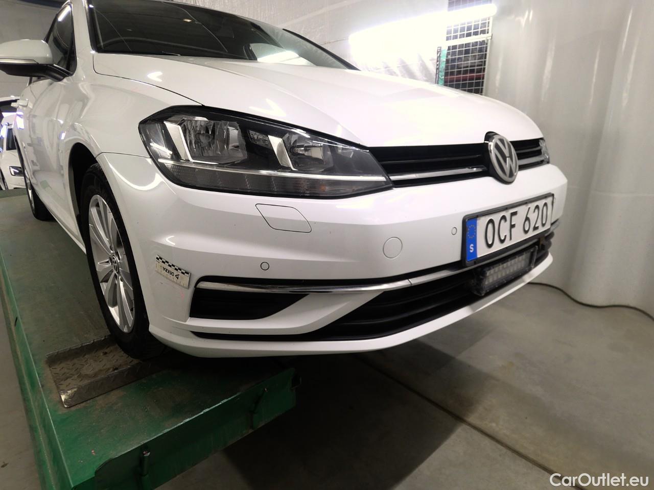  Volkswagen  Golf  Sp.Combi TSI 110 Aut. #1