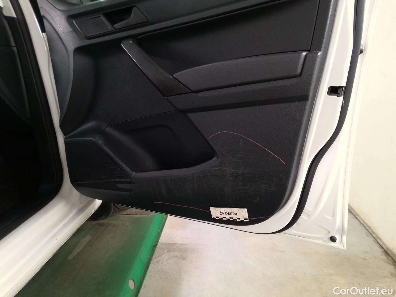  Volkswagen  Caddy  TDI 75 Maxi Aut. #7