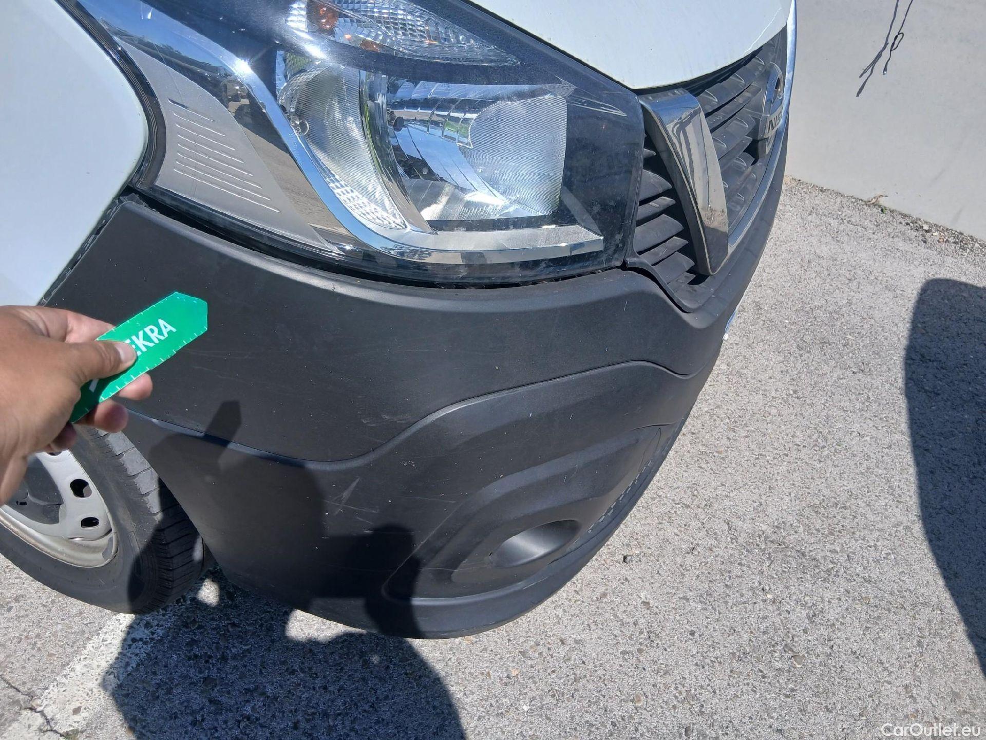  Nissan  NV300 NISSAN  / 2016 / 4P / combi Mixta 6 2.0dCi 88kW L2H1 1,2T Optima #17