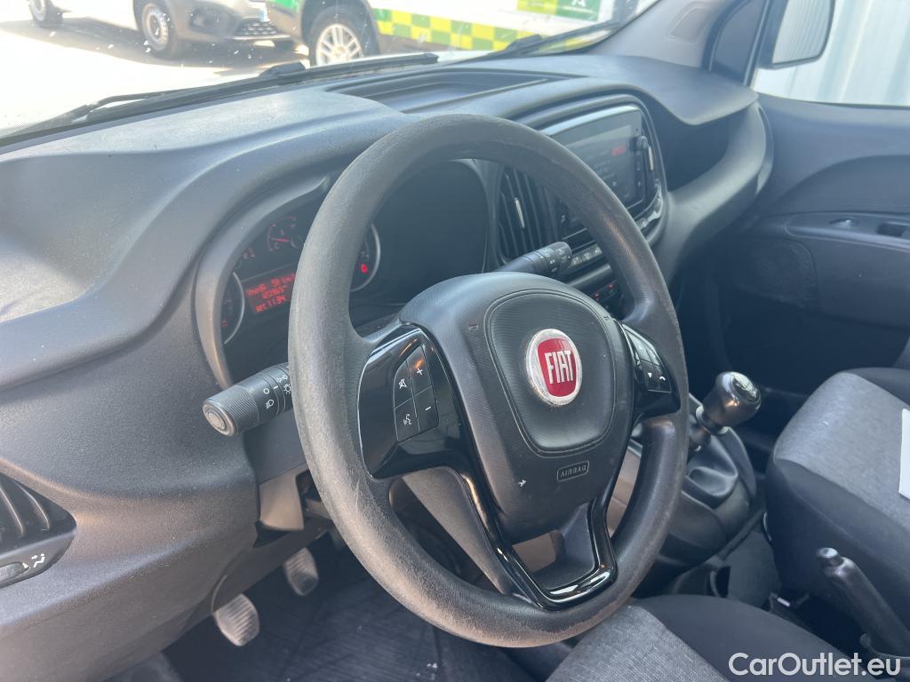  Fiat  Doblo FIAT Doblò Cargo/2015/4P/furgón derivado de turismo Cargo SX 1.6 Mjet 66kW (90CV) (AC) #22
