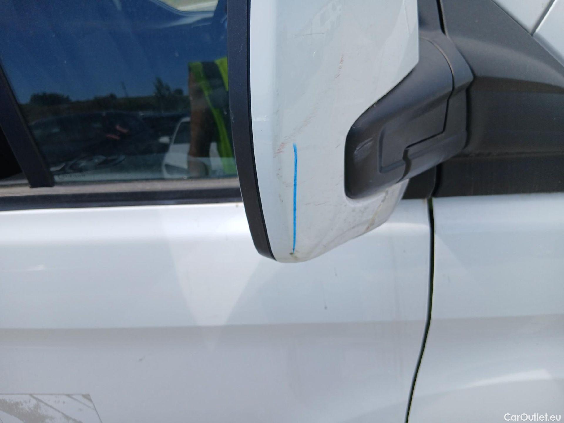  Ford  Transit FORD  Custom / 2012 / 4P / furgón 340 L1 Van Trend Plug-in Hybrid 92,9 kW #46