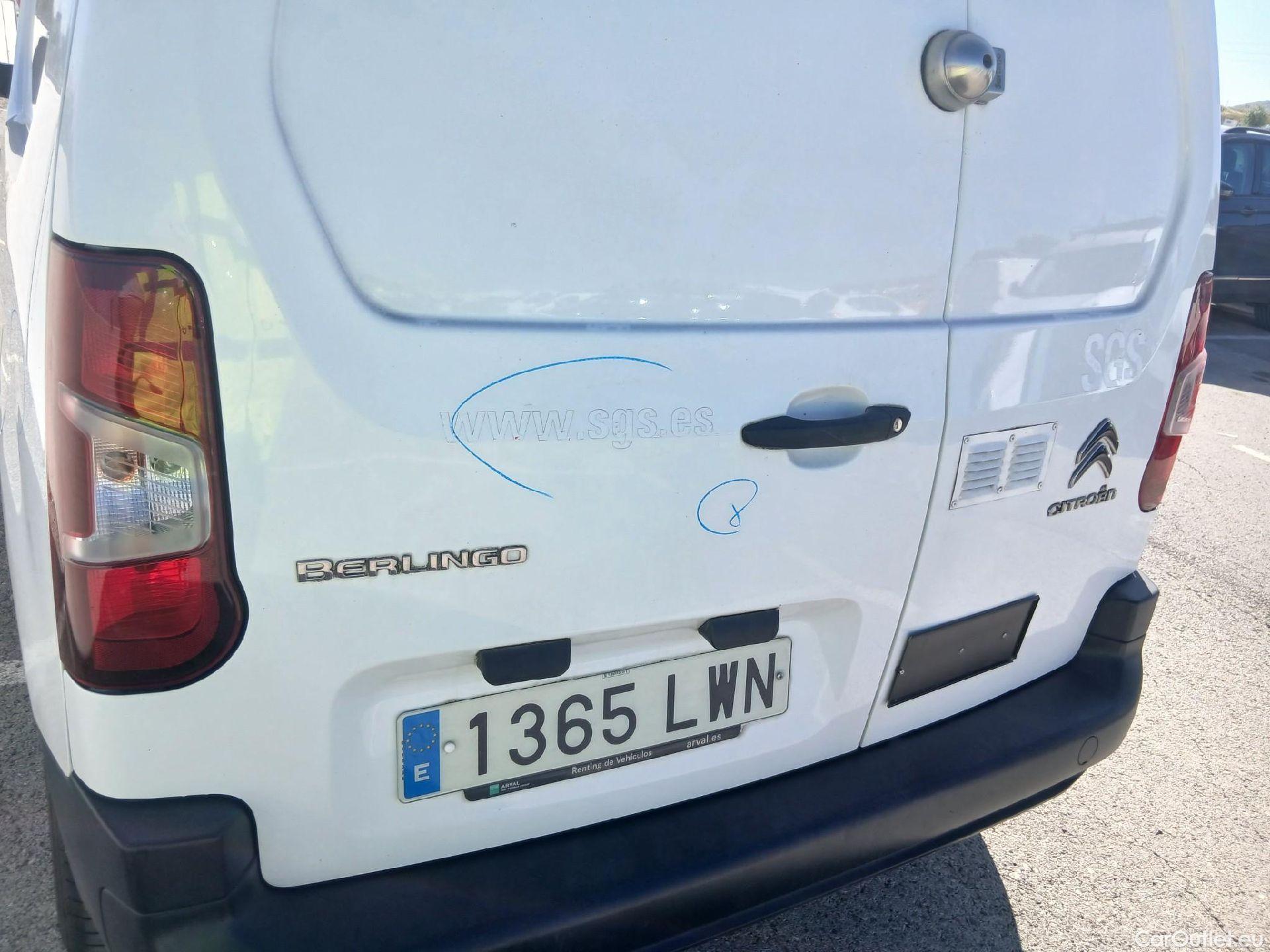 Citroen  Berlingo CITROEN  / 3P / Talla M BlueHDi 100 CV CONTROL #24