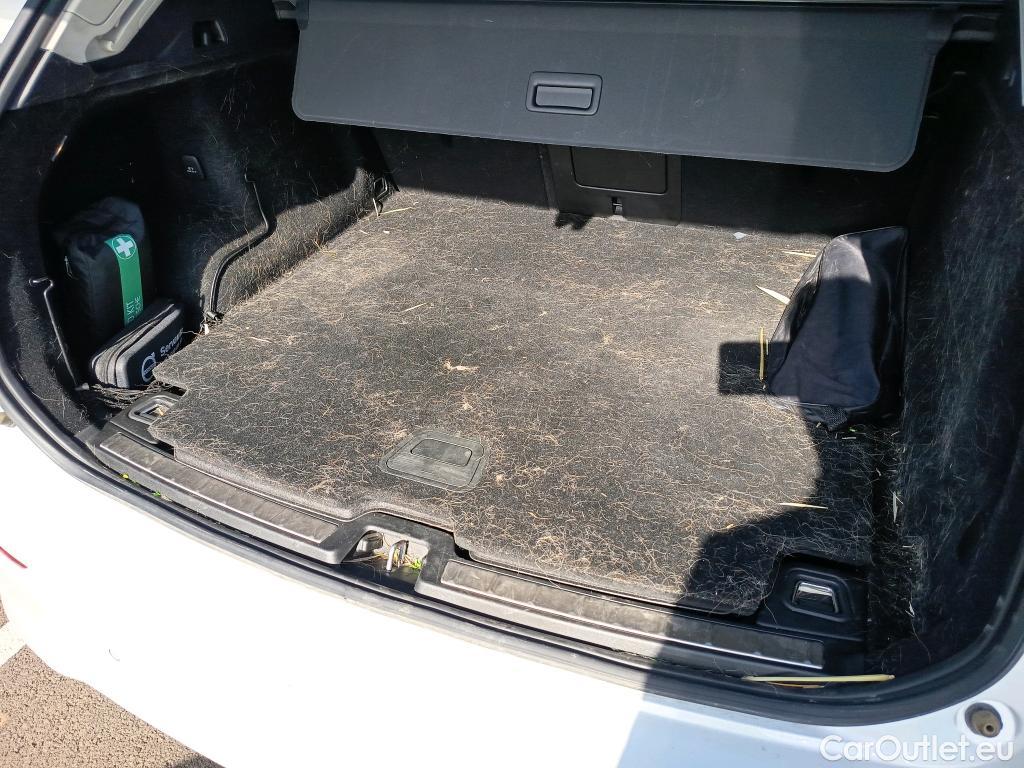  Volvo  XC60 VOLVO  / 2017 / 5P / todoterreno 2.0 B4 D Core Auto #1