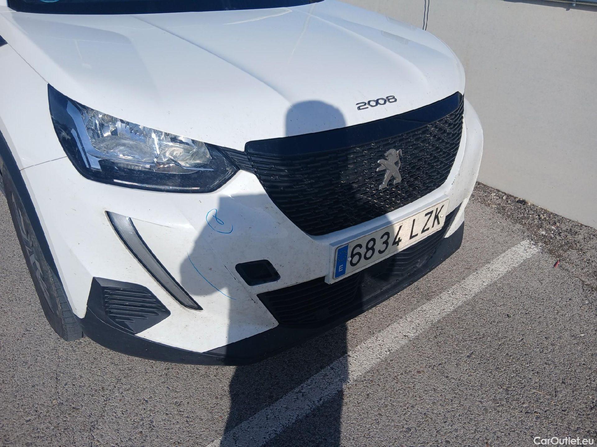  Peugeot  2008 PEUGEOT  / 2019 / 5P / todoterreno Active BlueHDI 81kW (110CV) #16