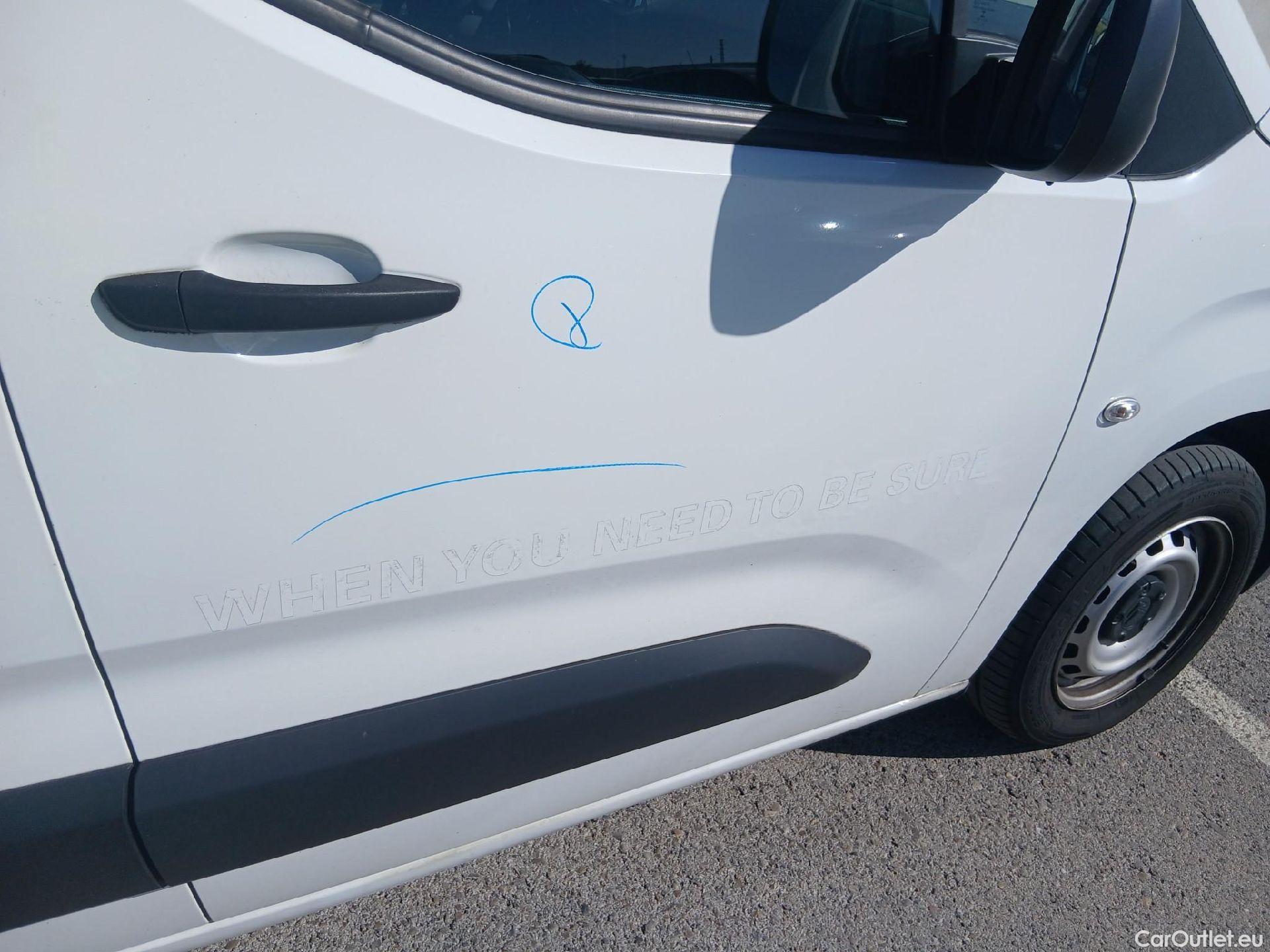  Citroen  Berlingo CITROEN  / 3P / Talla M BlueHDi 100 CV CONTROL #30