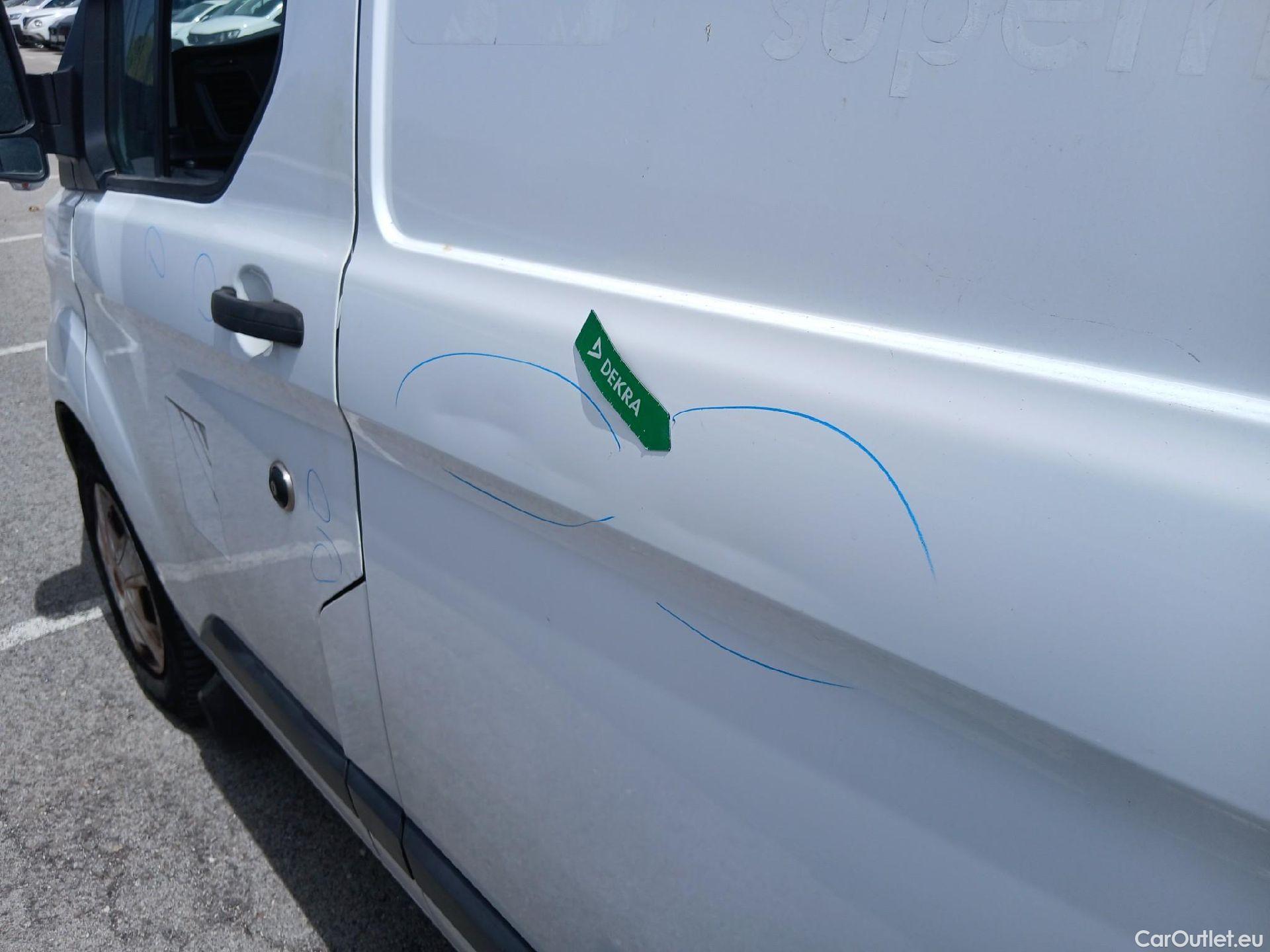  Ford  Transit FORD  Custom / 2012 / 4P / furgón 340 L1 Van Trend Plug-in Hybrid 92,9 kW #19