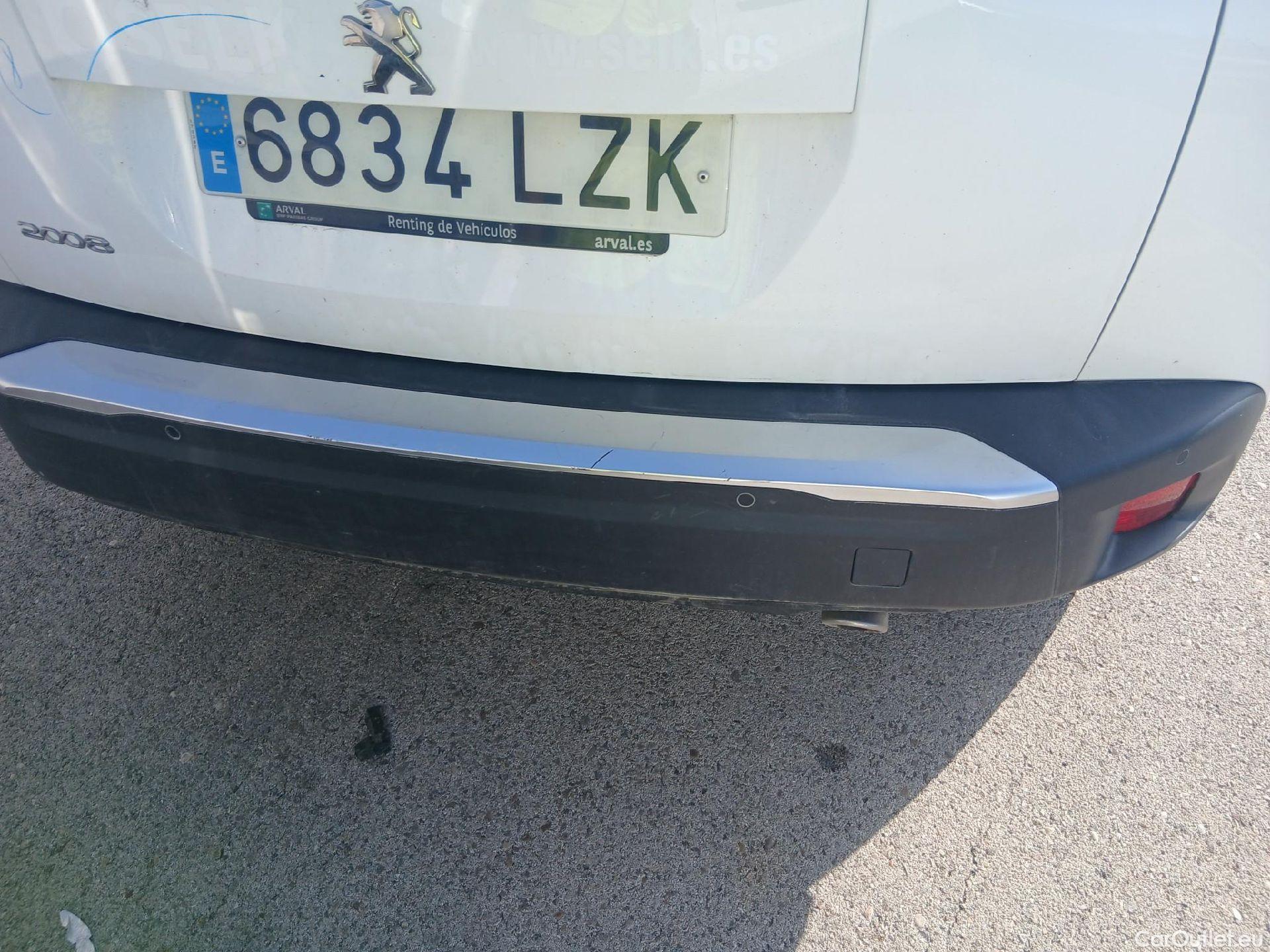  Peugeot  2008 PEUGEOT  / 2019 / 5P / todoterreno Active BlueHDI 81kW (110CV) #33