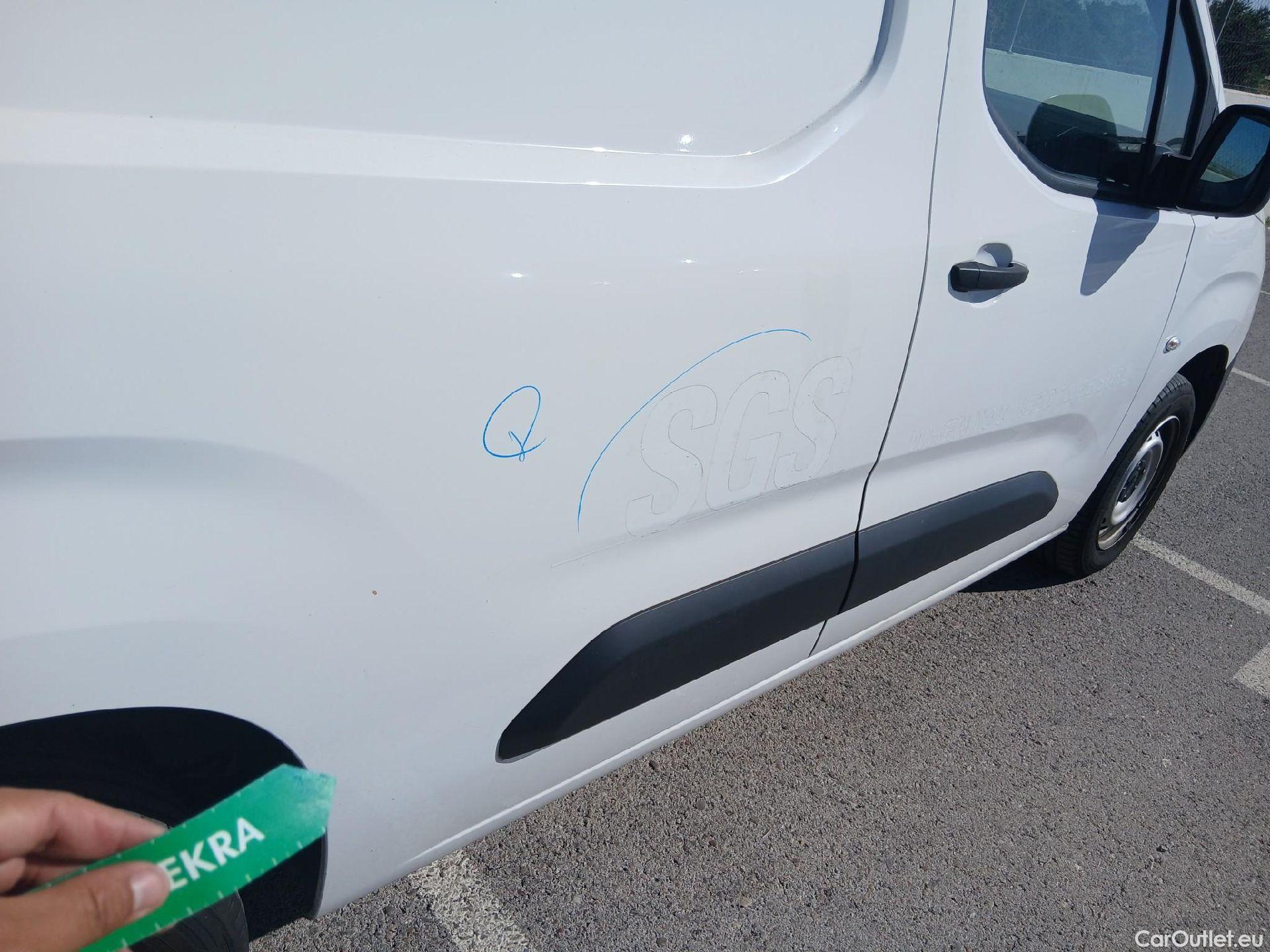  Citroen  Berlingo CITROEN  / 3P / Talla M BlueHDi 100 CV CONTROL #28