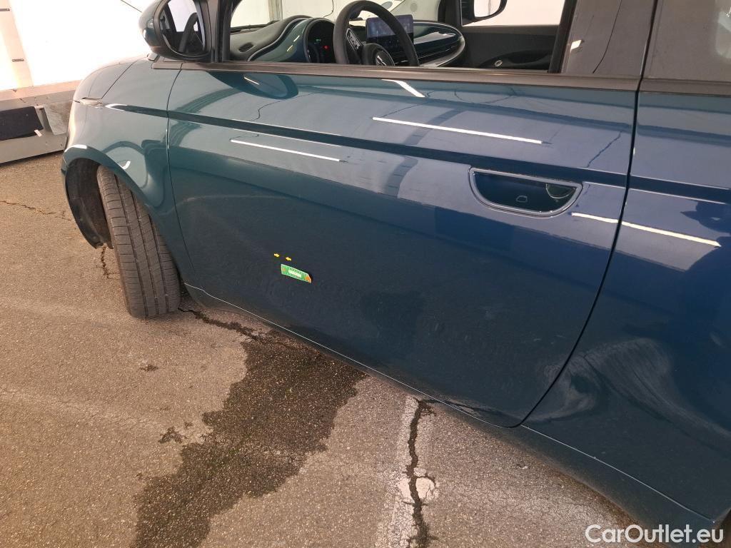  Fiat  500 FIAT  / 2020 / 3P / Berline 42kWh Icône #8