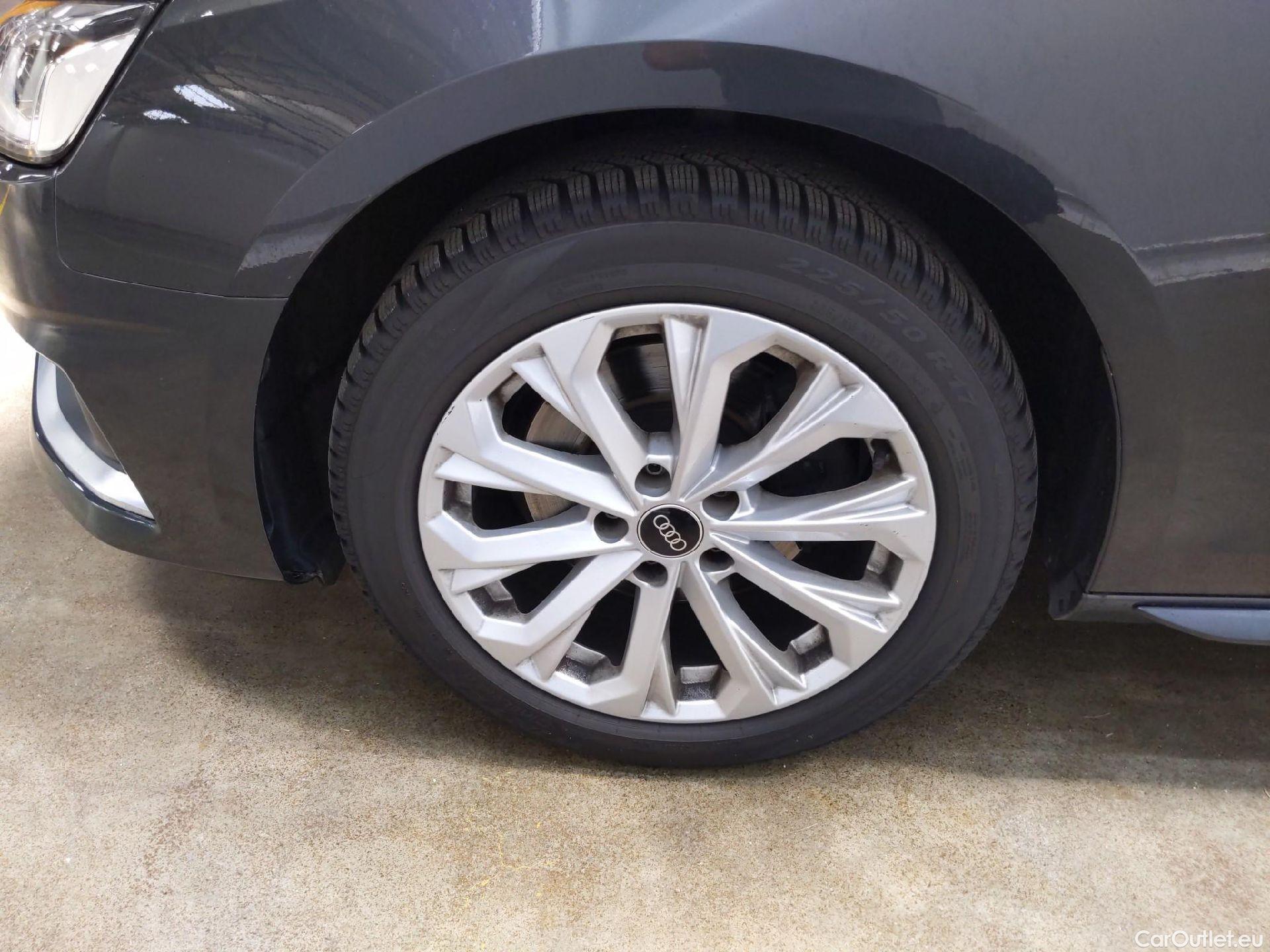  Audi  A4  Avant 35 TDI Business Line 2.0 TDI 165CV BVA7 E6d #1