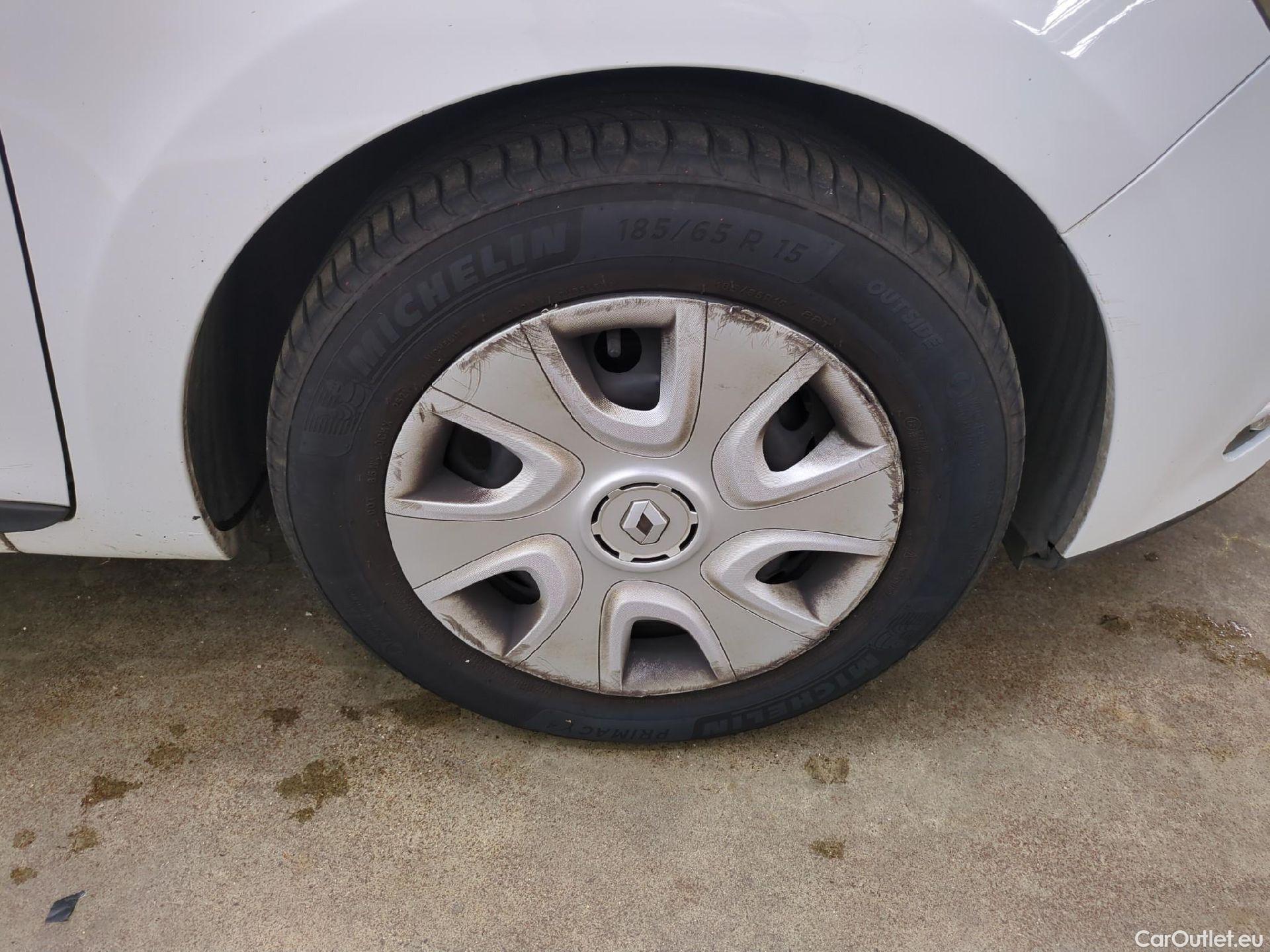  Renault  Clio  IV Air 1.5 dCi 75CV BVM5 E6 #14