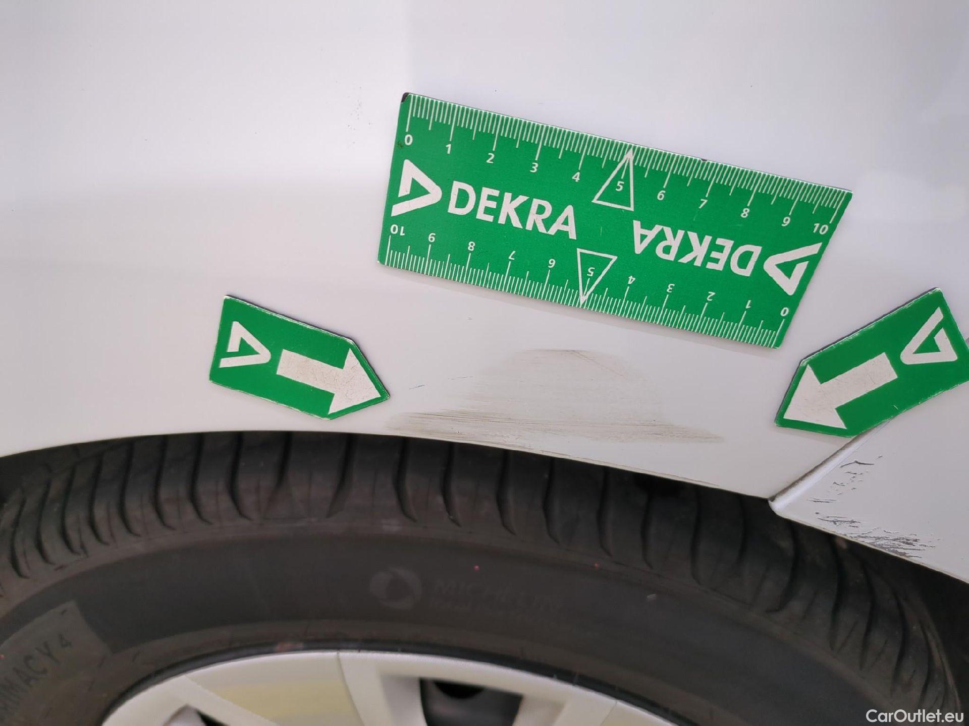  Renault  Clio  IV Air 1.5 dCi 75CV BVM5 E6 #47