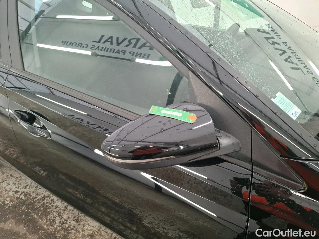  Hyundai  i20  Initia 1.2 85CV BVM5 E6d #12