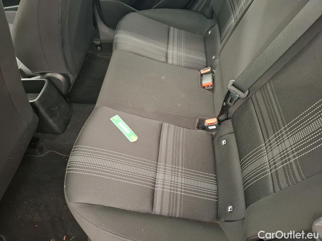  Hyundai  i20  Initia 1.2 85CV BVM5 E6d #17