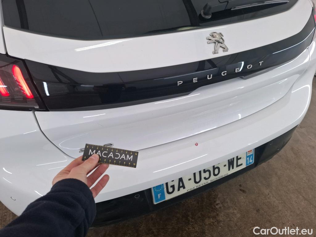  Peugeot  208  Allure Business 1.2 PureTech 100CV BVM6 E6d #1