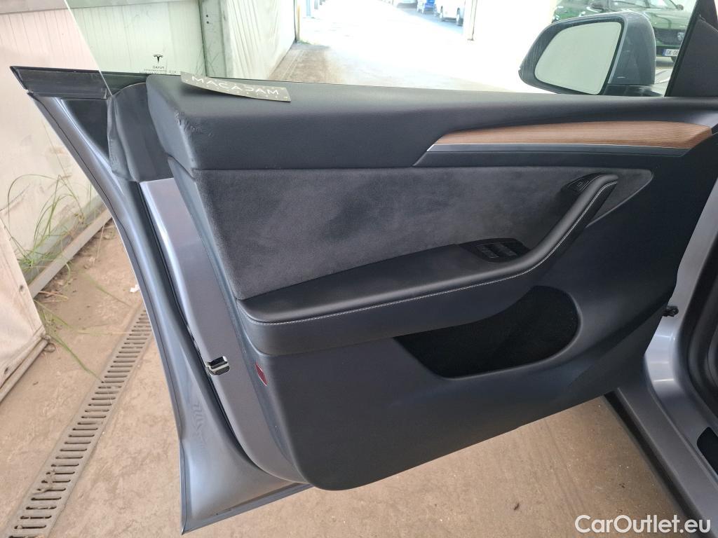  Tesla  Model Y TESLA  / 2020 / 5P / SUV Grand Autonomie Dual Motor AWD #1