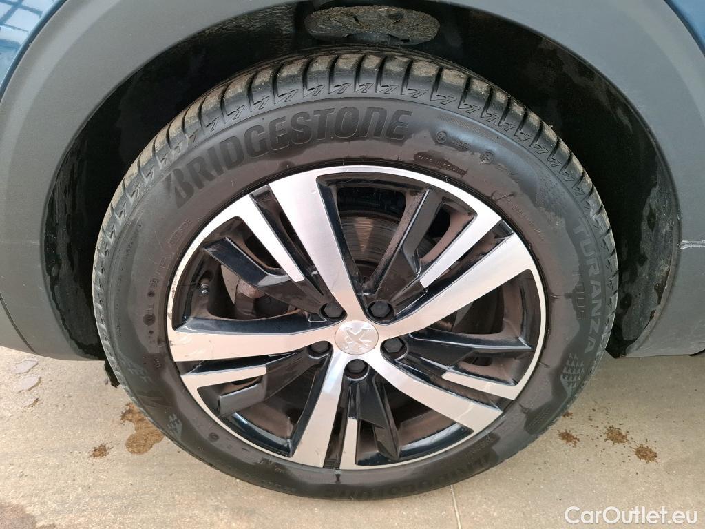  Peugeot  5008  GT Line 1.2 PureTech 130CV BVA8 E6d #43
