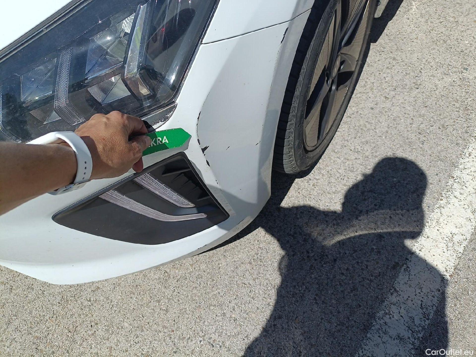  Hyundai   Ioniq HYUNDAI / 2019 / 5P / berlina con portón 1.6 GDI HEV Tecno DCT #8