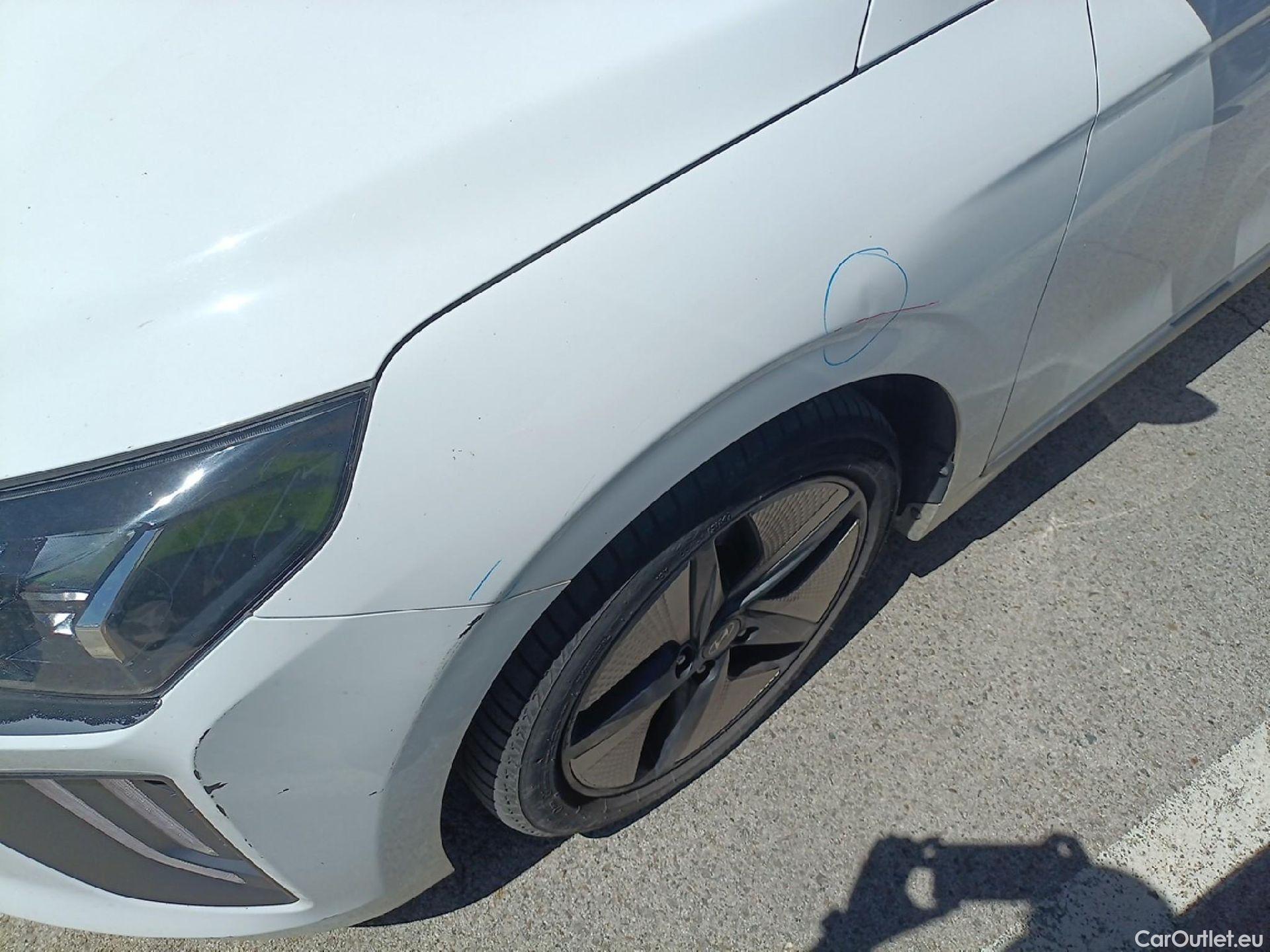  Hyundai   Ioniq HYUNDAI / 2019 / 5P / berlina con portón 1.6 GDI HEV Tecno DCT #12