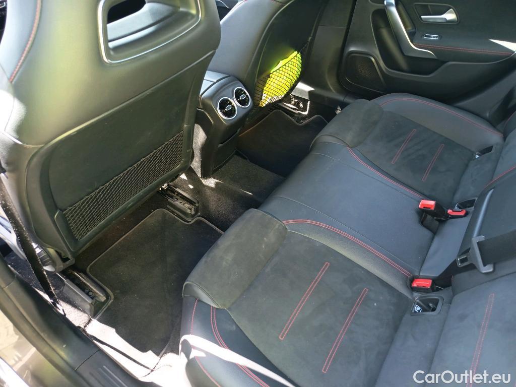  Mercedes  A-Klasse MERCEDES-BENZ Clase A / 2018 / 5P / berlina con portón A 180 d #15