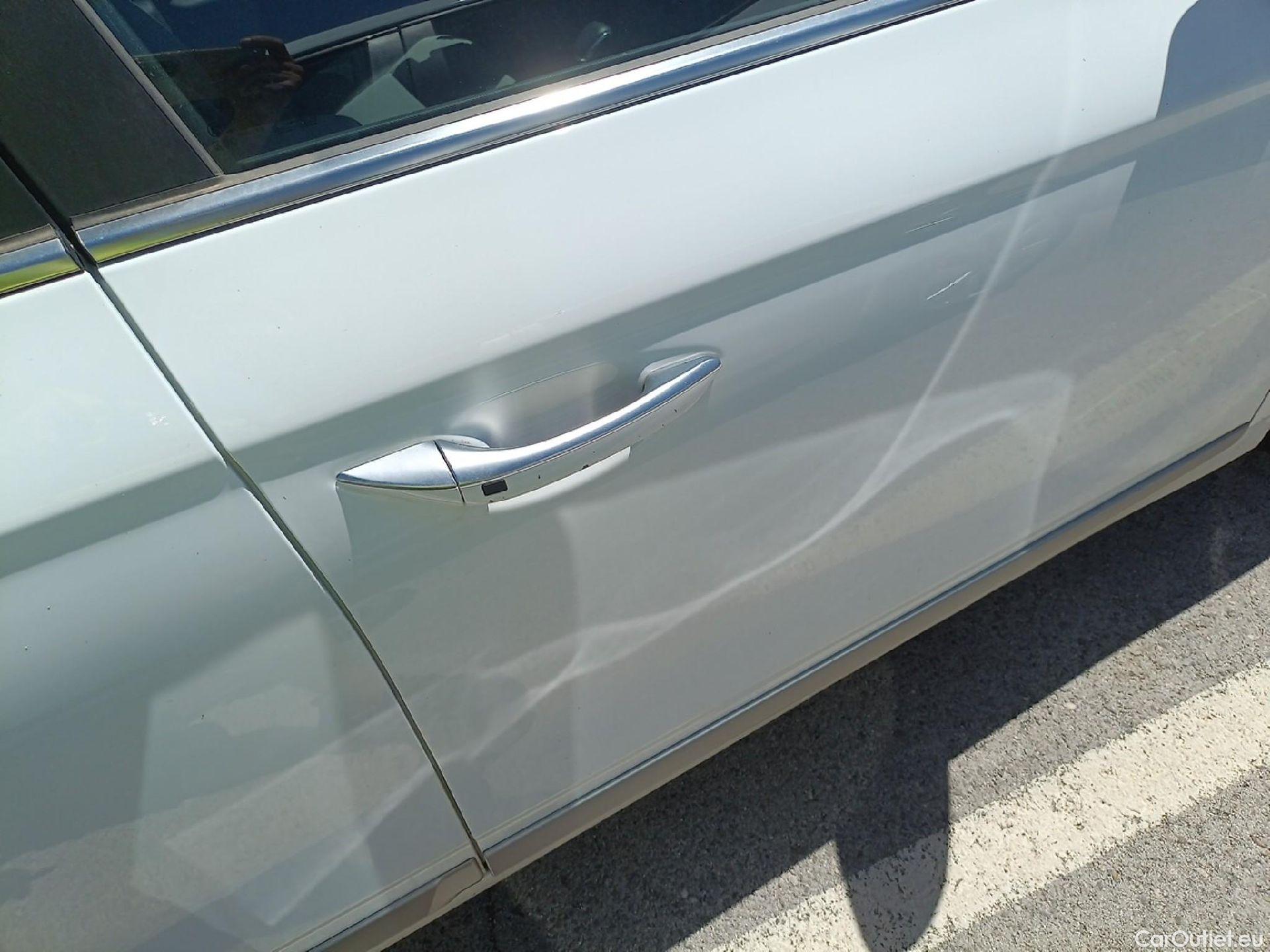  Hyundai   Ioniq HYUNDAI / 2019 / 5P / berlina con portón 1.6 GDI HEV Tecno DCT #34