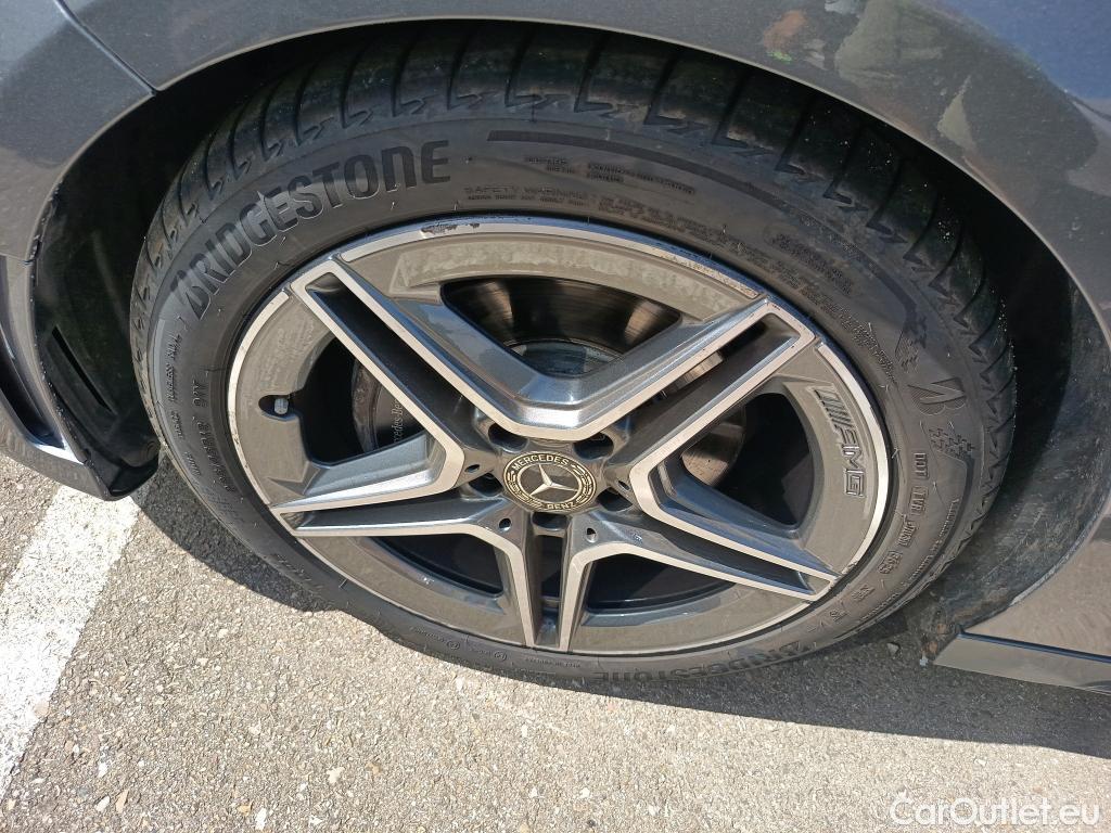  Mercedes  A-Klasse MERCEDES-BENZ Clase A / 2018 / 5P / berlina con portón A 180 d #5