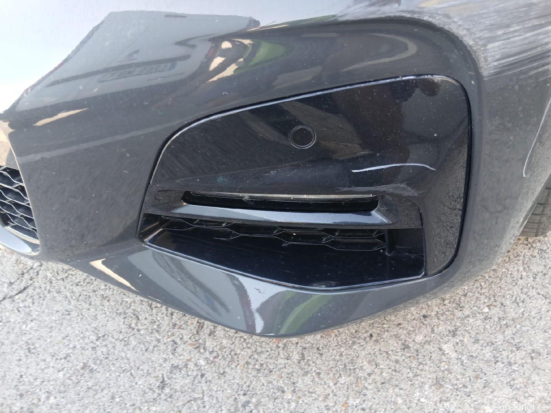  Bmw  Serie 3 BMW  / 2018 / 4P / sedán 330e #7
