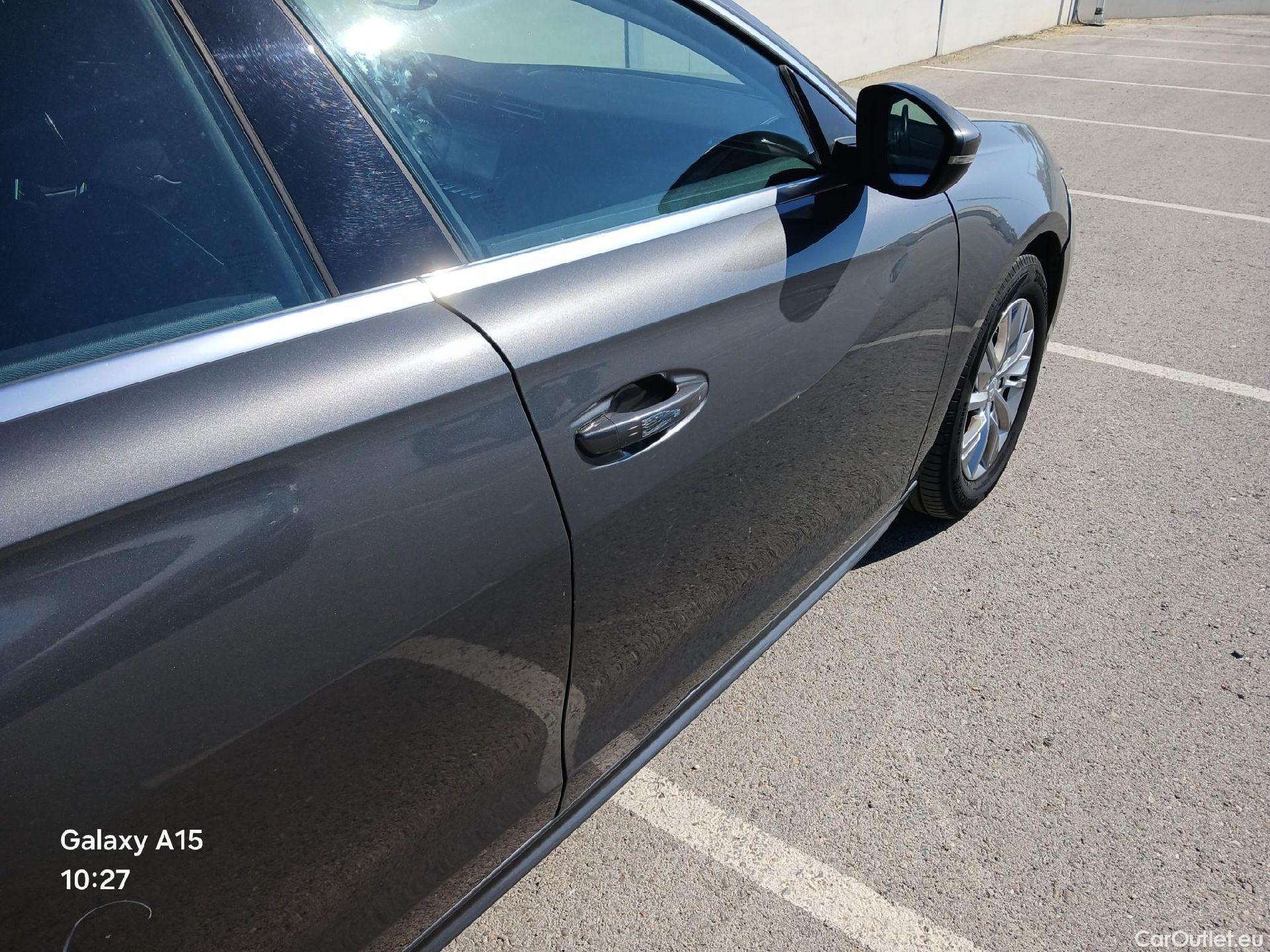  Peugeot  508 PEUGEOT  / 2018 / 5P / berlina con portón  5P Business Line BlueHDi 130 EAT8 (AC) #24