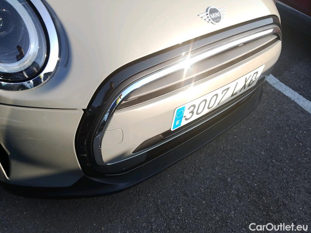  Mini  Cooper MINI  5 PUERTAS 136 CV #36