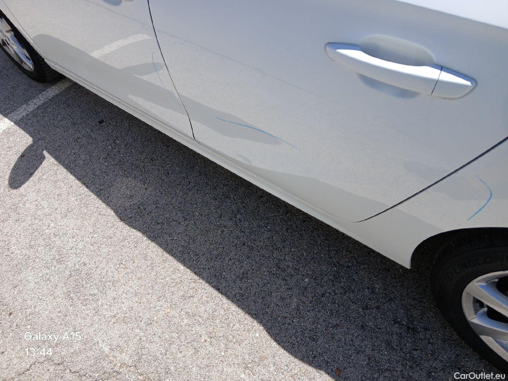  Opel  Corsa OPEL  / 2019 / 5P / berlina con portón 1.2T XHL 74kW (100CV) Edition #13