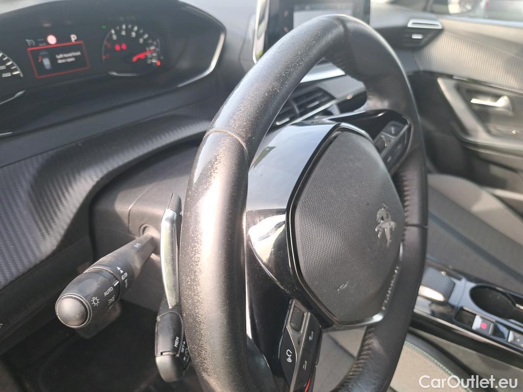  Peugeot  2008 PEUGEOT  / 2019 / 5P / todoterreno Allure BlueHDI 130 S&S EAT8 #14