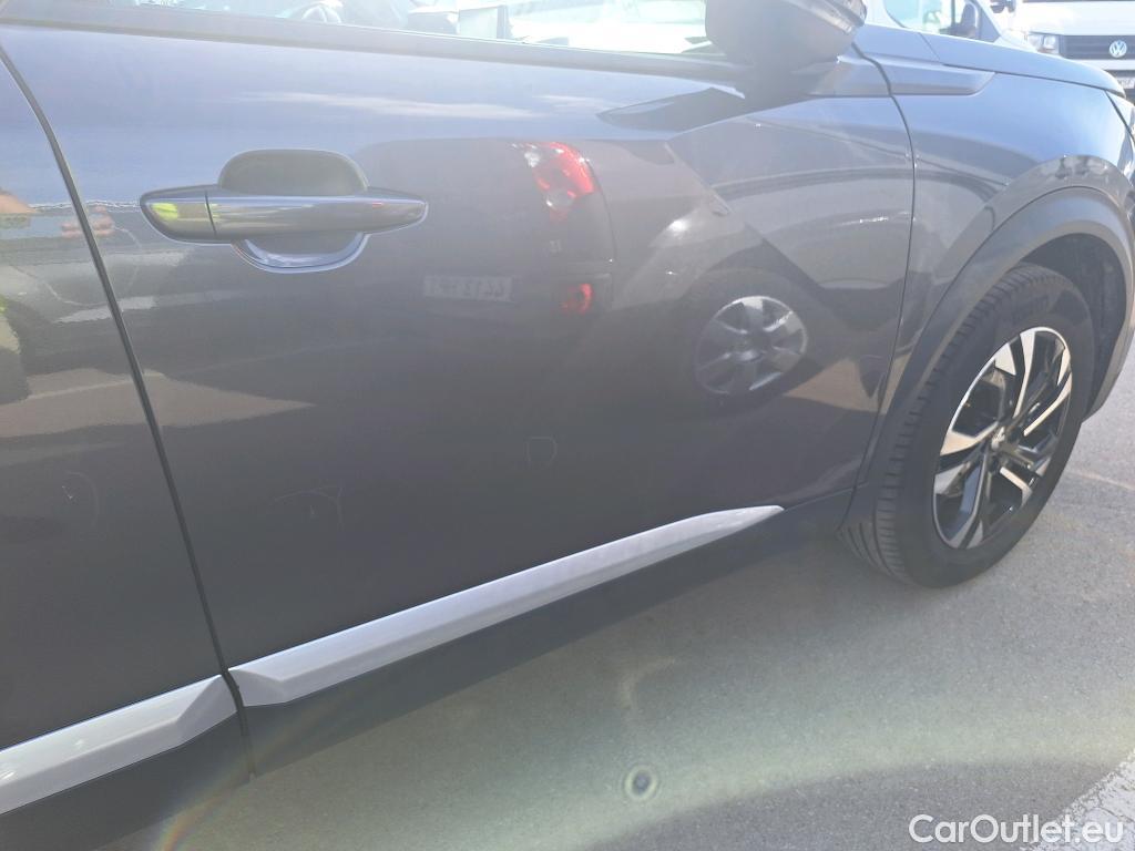  Peugeot  2008 PEUGEOT  / 2019 / 5P / todoterreno Allure BlueHDI 130 S&S EAT8 #1
