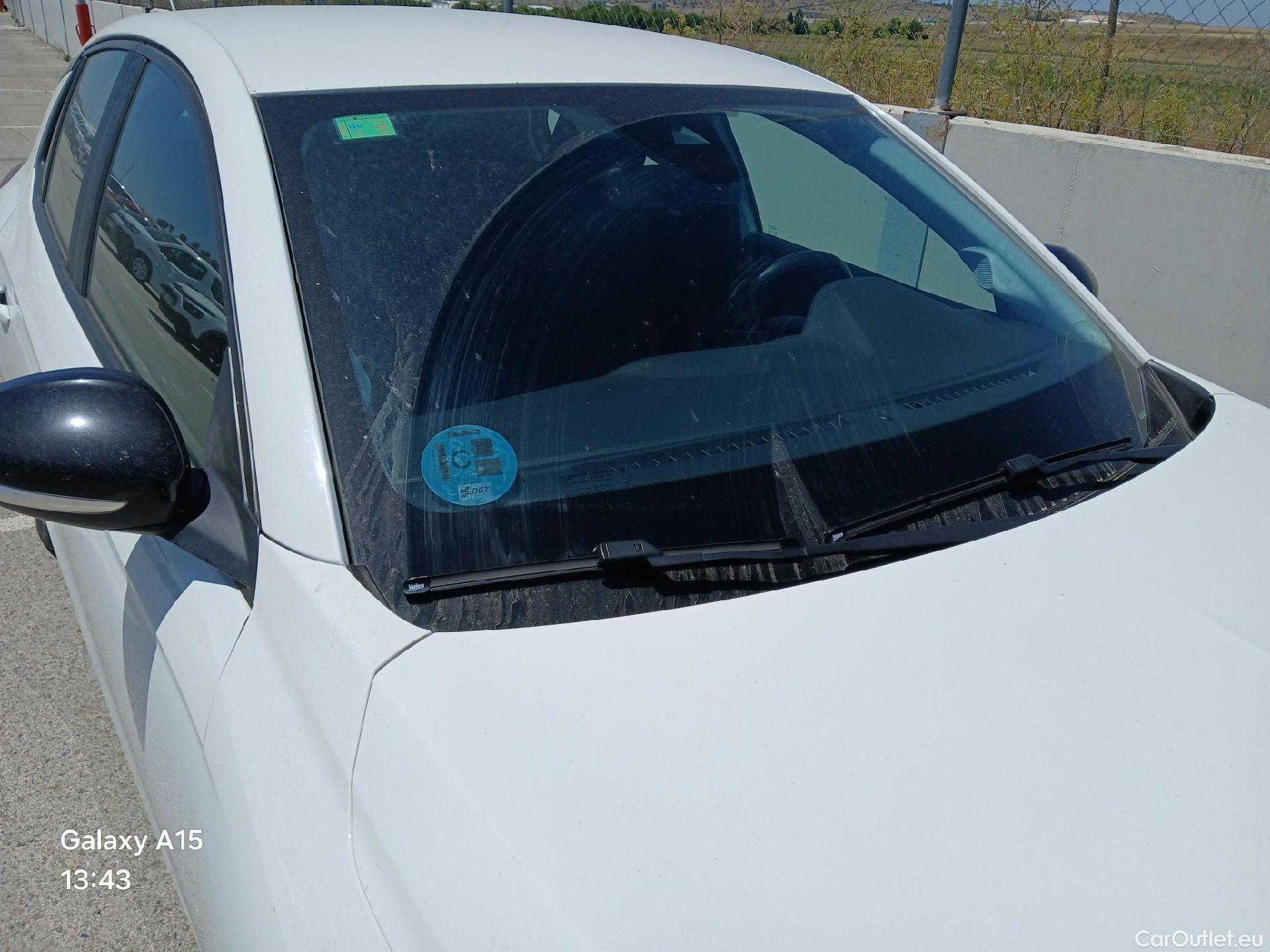  Opel  Corsa OPEL  / 2019 / 5P / berlina con portón 1.2T XHL 74kW (100CV) Edition #10