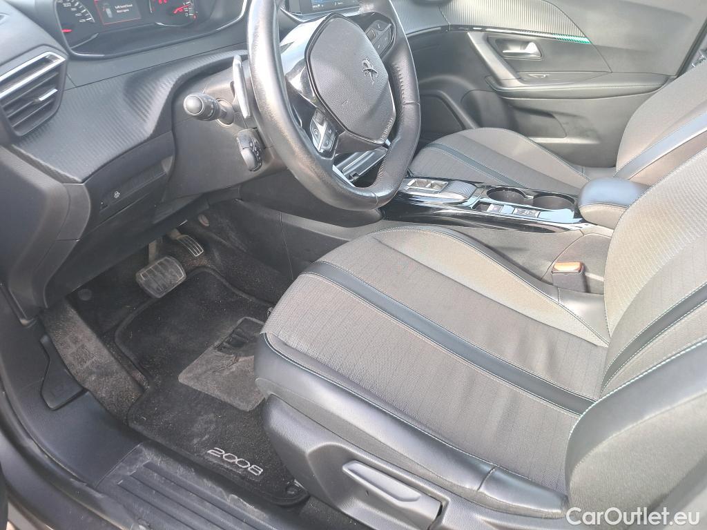  Peugeot  2008 PEUGEOT  / 2019 / 5P / todoterreno Allure BlueHDI 130 S&S EAT8 #10