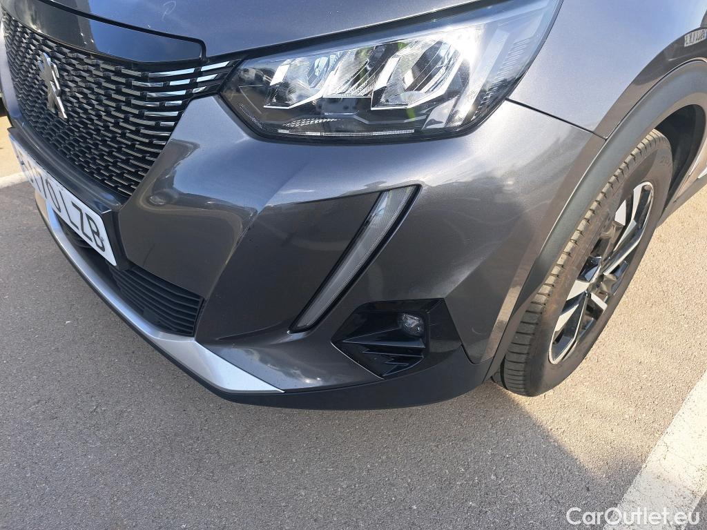  Peugeot  2008 PEUGEOT  / 2019 / 5P / todoterreno Allure BlueHDI 130 S&S EAT8 #15