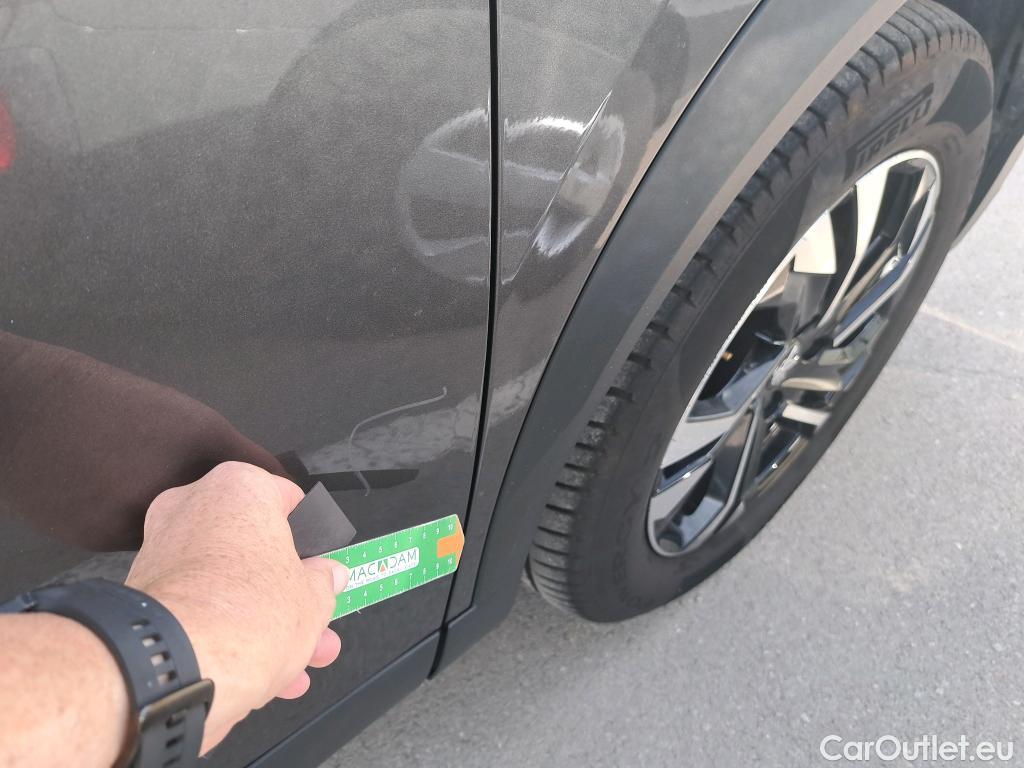  Peugeot  2008 PEUGEOT  / 2019 / 5P / todoterreno Allure BlueHDI 130 S&S EAT8 #4