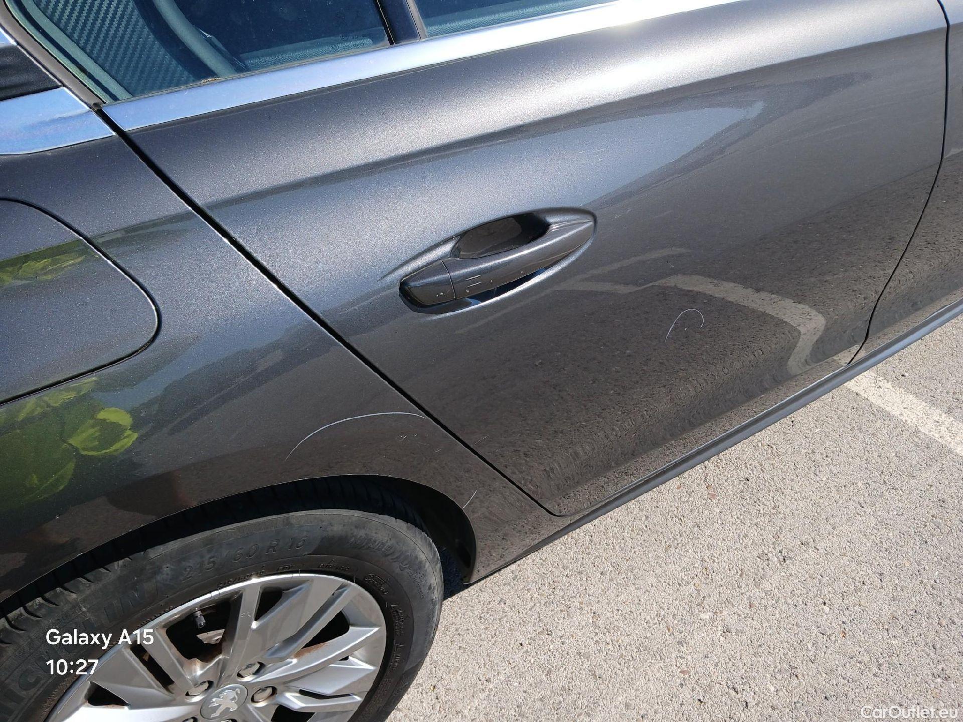  Peugeot  508 PEUGEOT  / 2018 / 5P / berlina con portón  5P Business Line BlueHDi 130 EAT8 (AC) #21